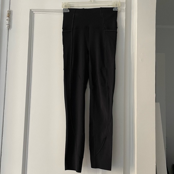 Lululemon | Cropped Leggings with Pockets | Size: 2 | Color: Black - Picture 2 of 7